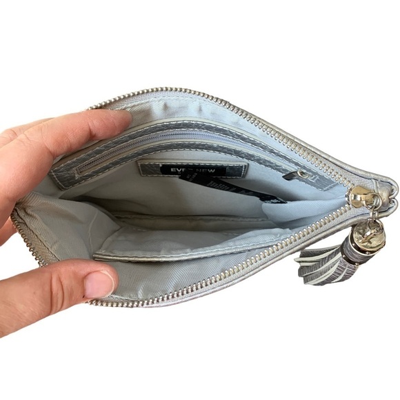 Ever New Metallic Silver Wristlet Clutch Zipper Tassel - Picture 4 of 7